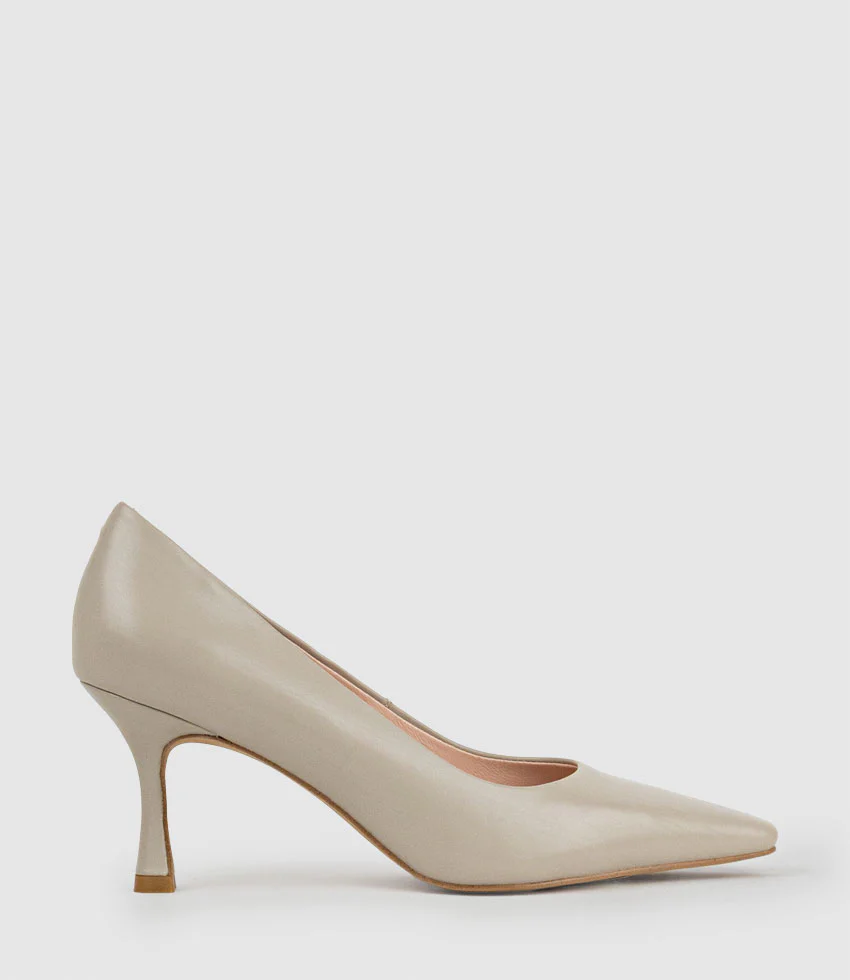 ARIEL75 Chiselled Pump in Ash Calf