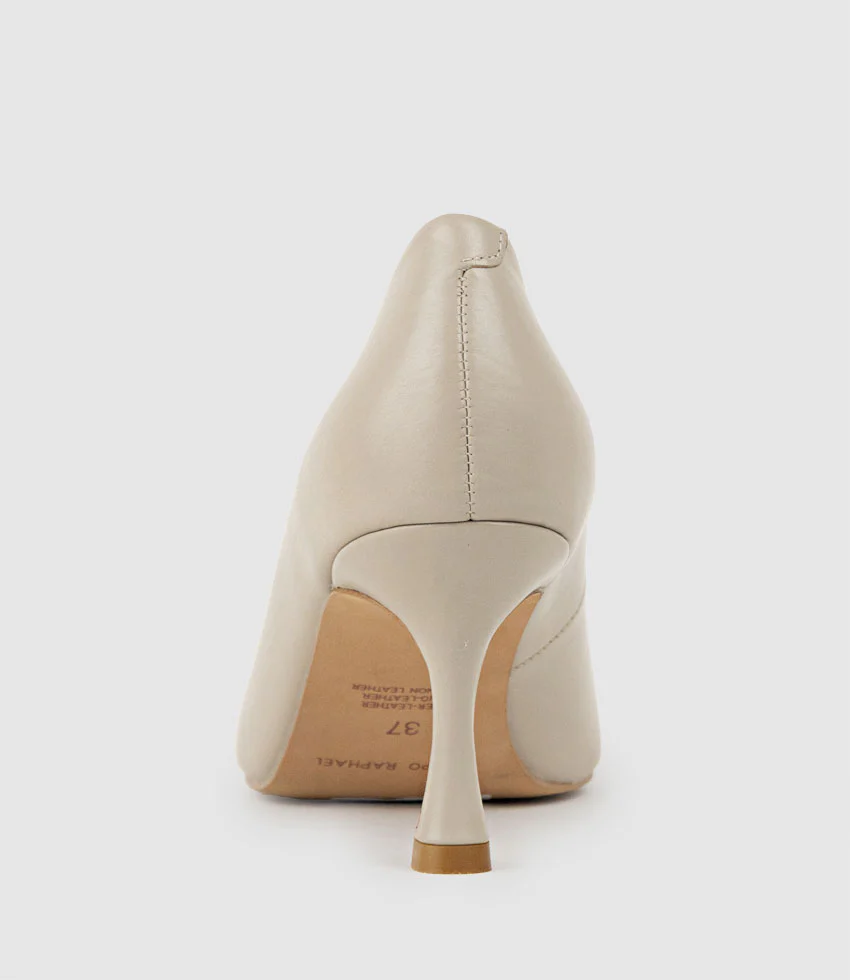 ARIEL75 Chiselled Pump in Ash Calf - Image 3