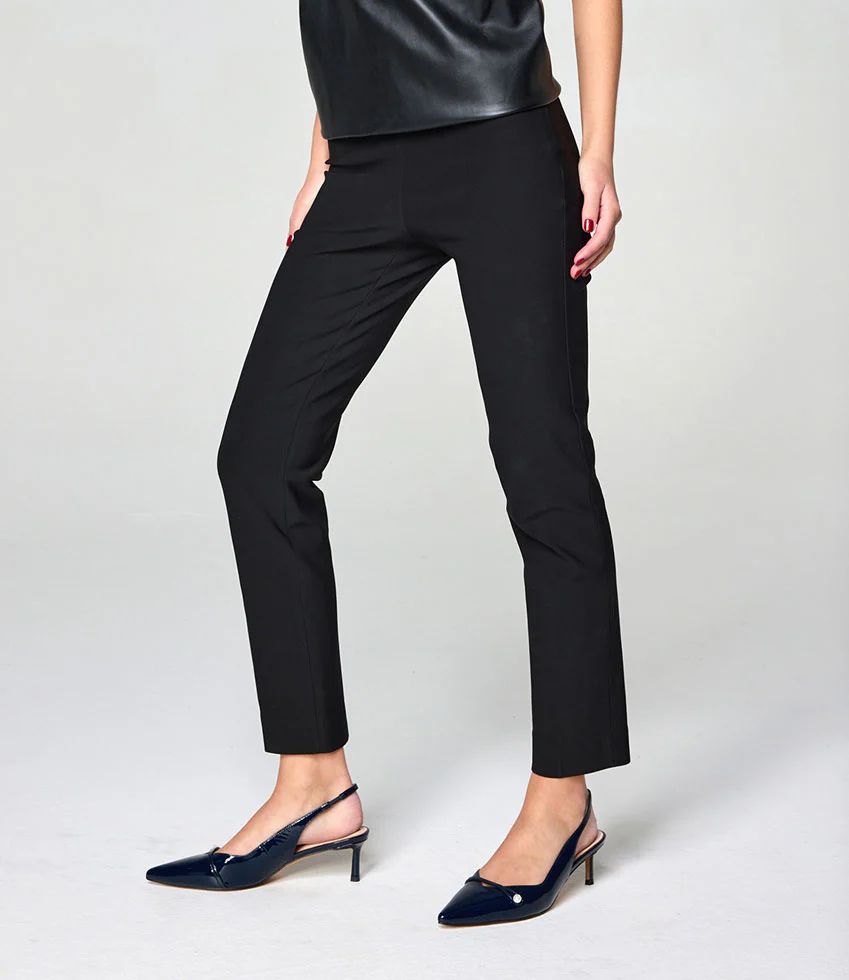 DIVINE55 Slingback Pump with Pearl in Navy Patent - Image 2