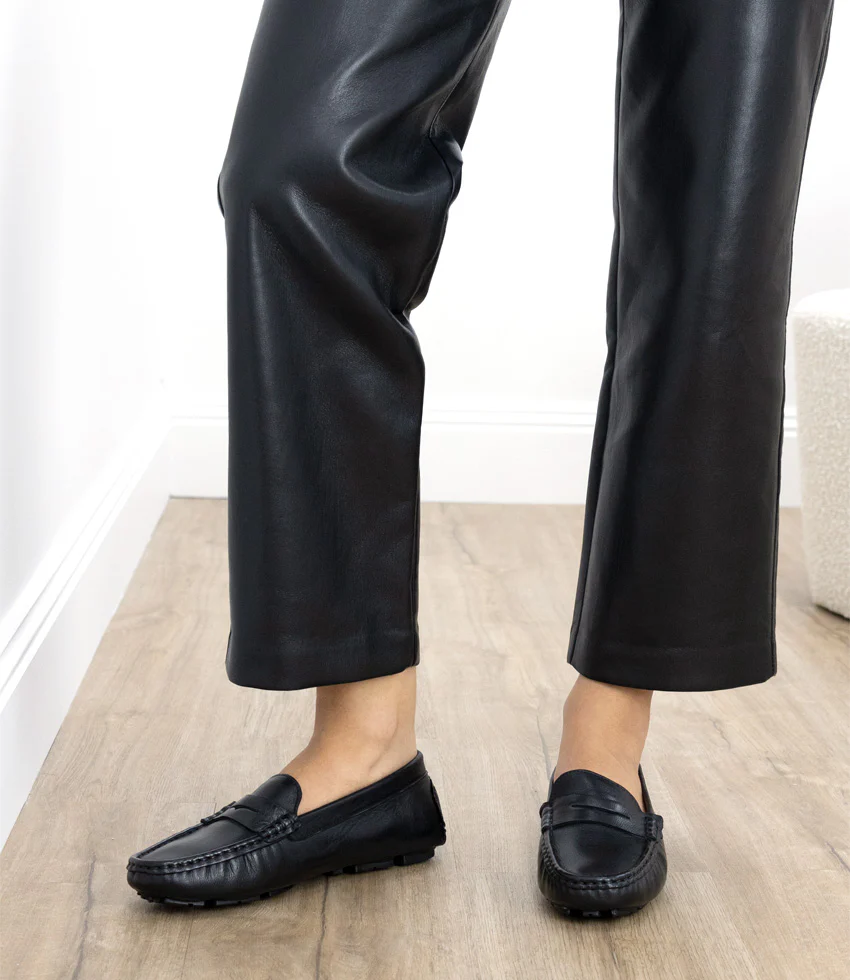 GRACEY Driving Moccasin in Black Calf - Image 2