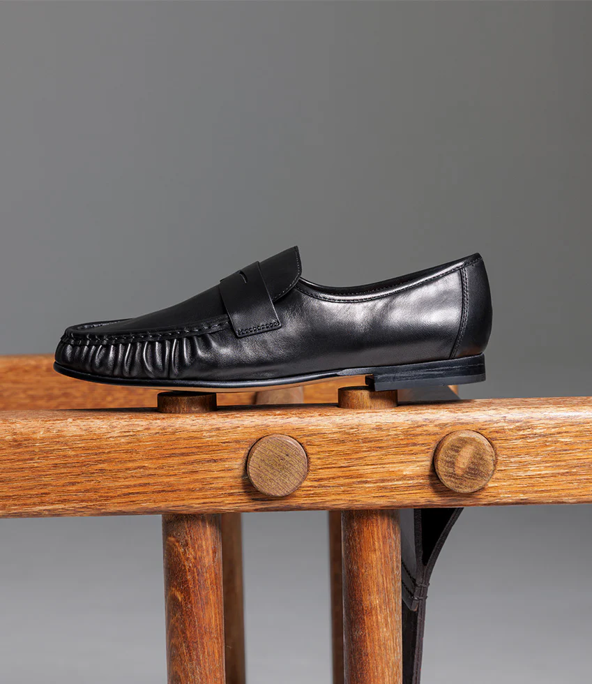 HYPER Ruched Moccasin in Black - Image 6