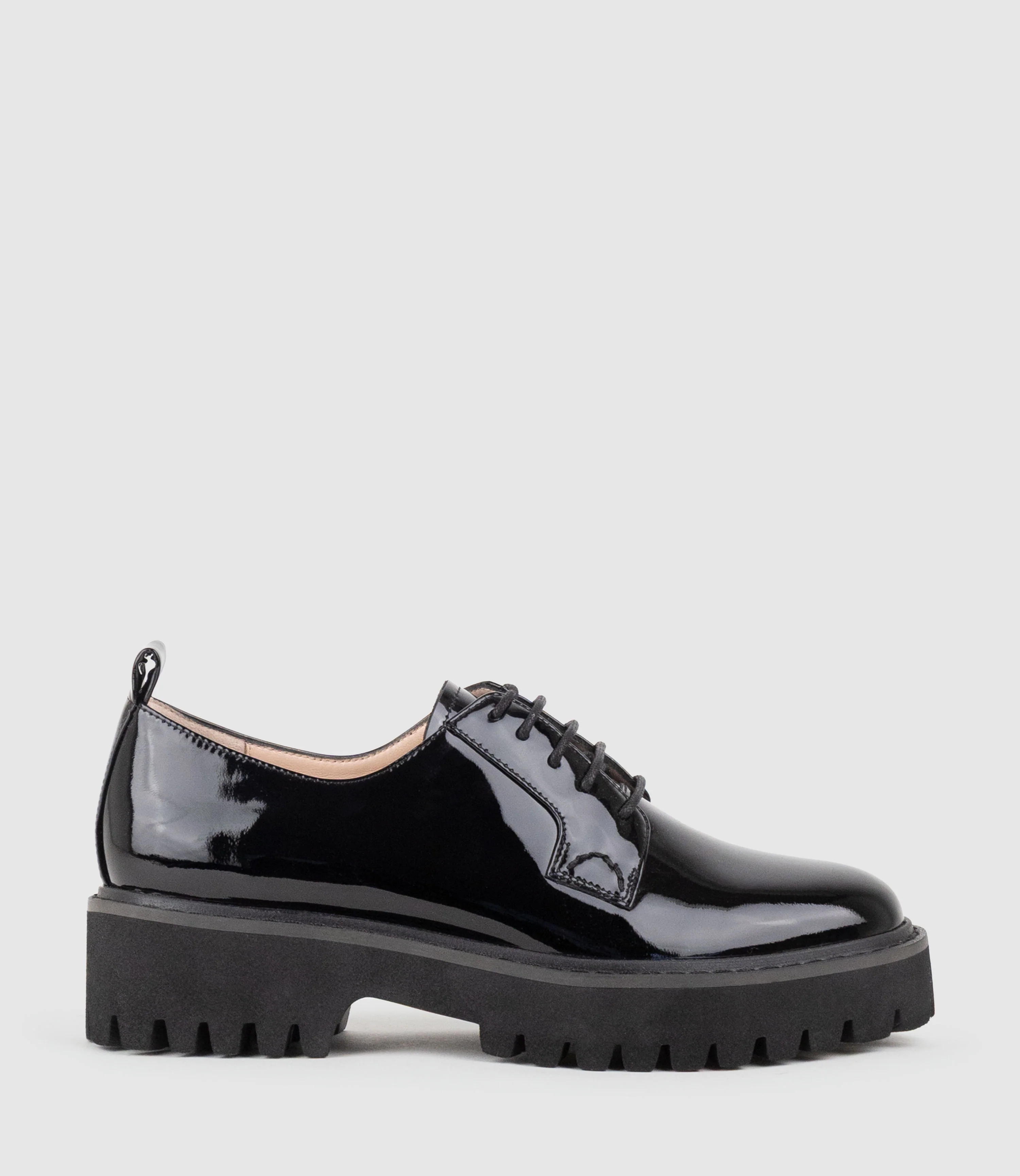 PATEO Lace Up on Chunky Sole in Black Patent