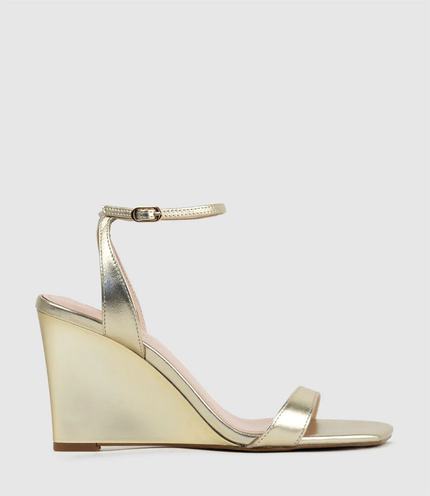 SHANIA90 Single Strap Sandal on Wedge in Pale Gold