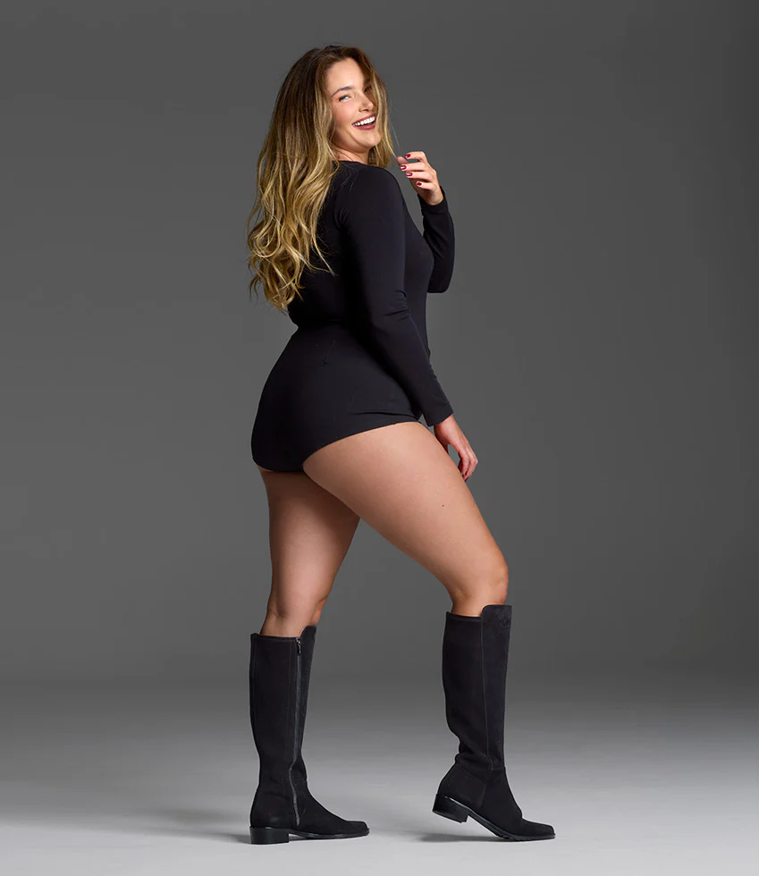 VACANO30 Wide Fit Knee High Boot in Black Suede - Image 5